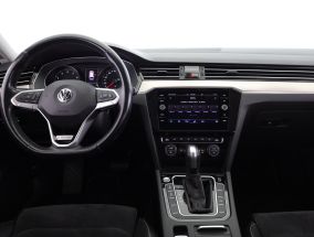 Volkswagen Passat - 2020