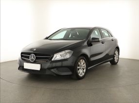 Mercedes-Benz A - 2015
