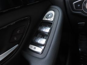 Mercedes-Benz GLC - 2021