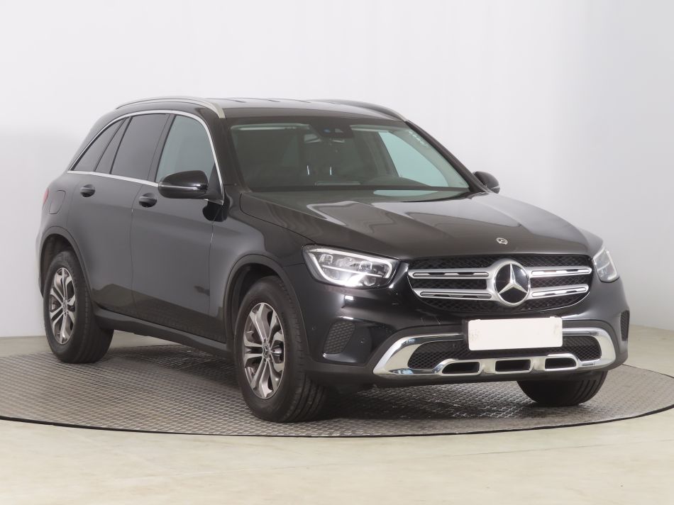 Mercedes-Benz GLC - 2021