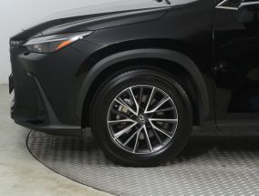 Lexus NX - 2023
