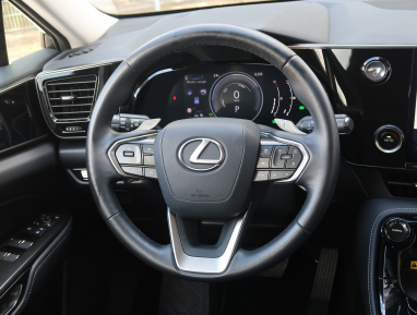 Lexus NX - 2023