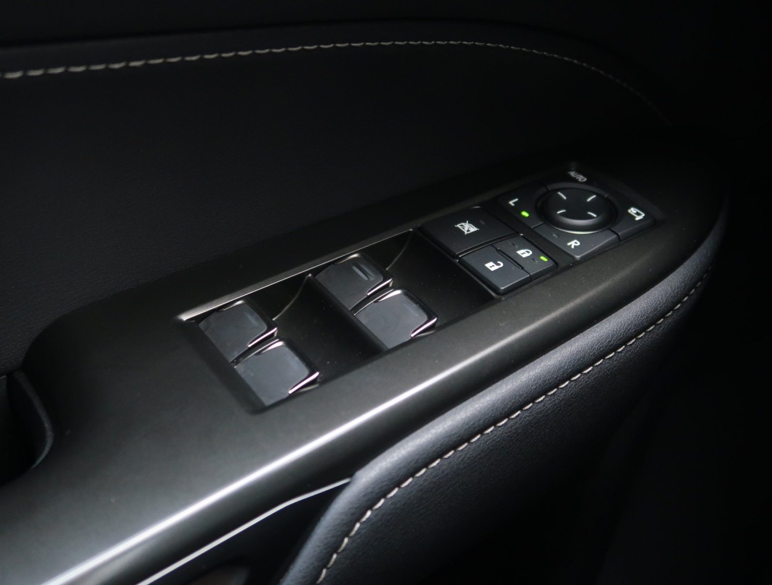 Lexus NX - 2023