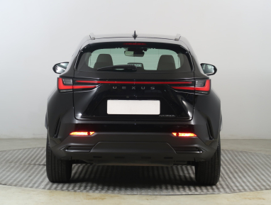 Lexus NX - 2023