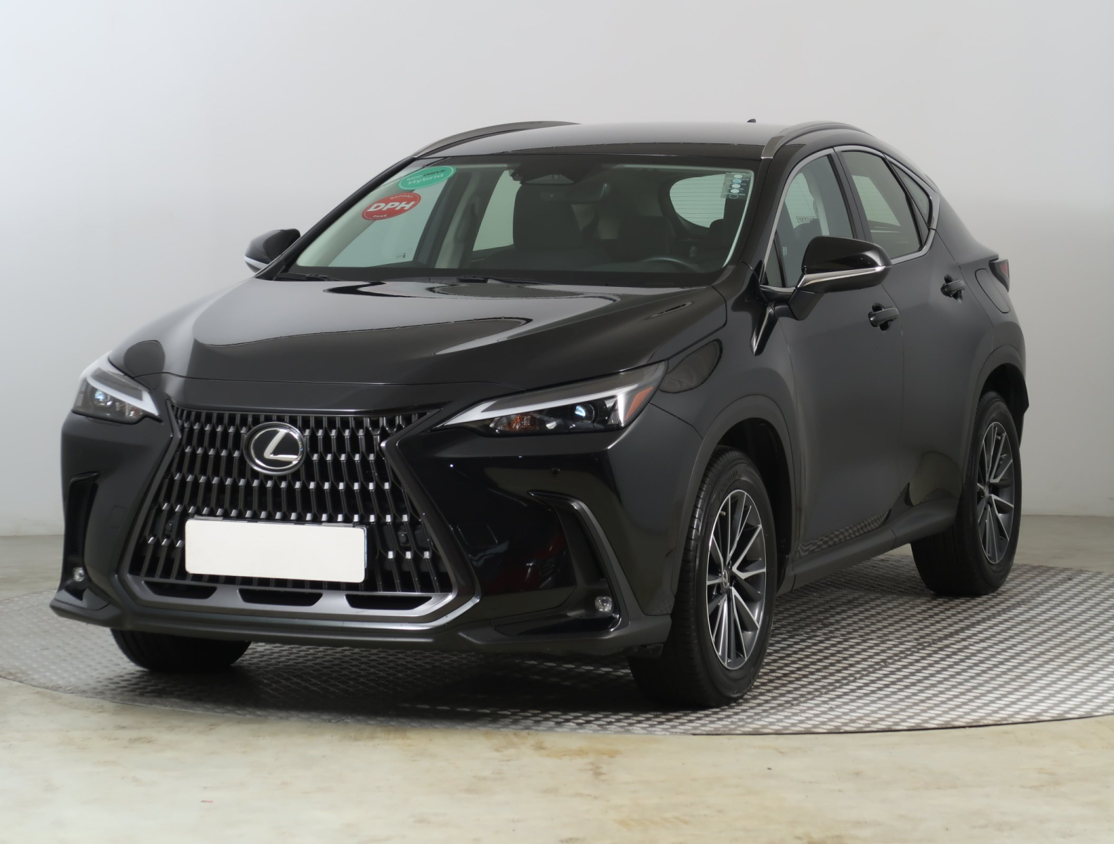 Lexus NX - 2023