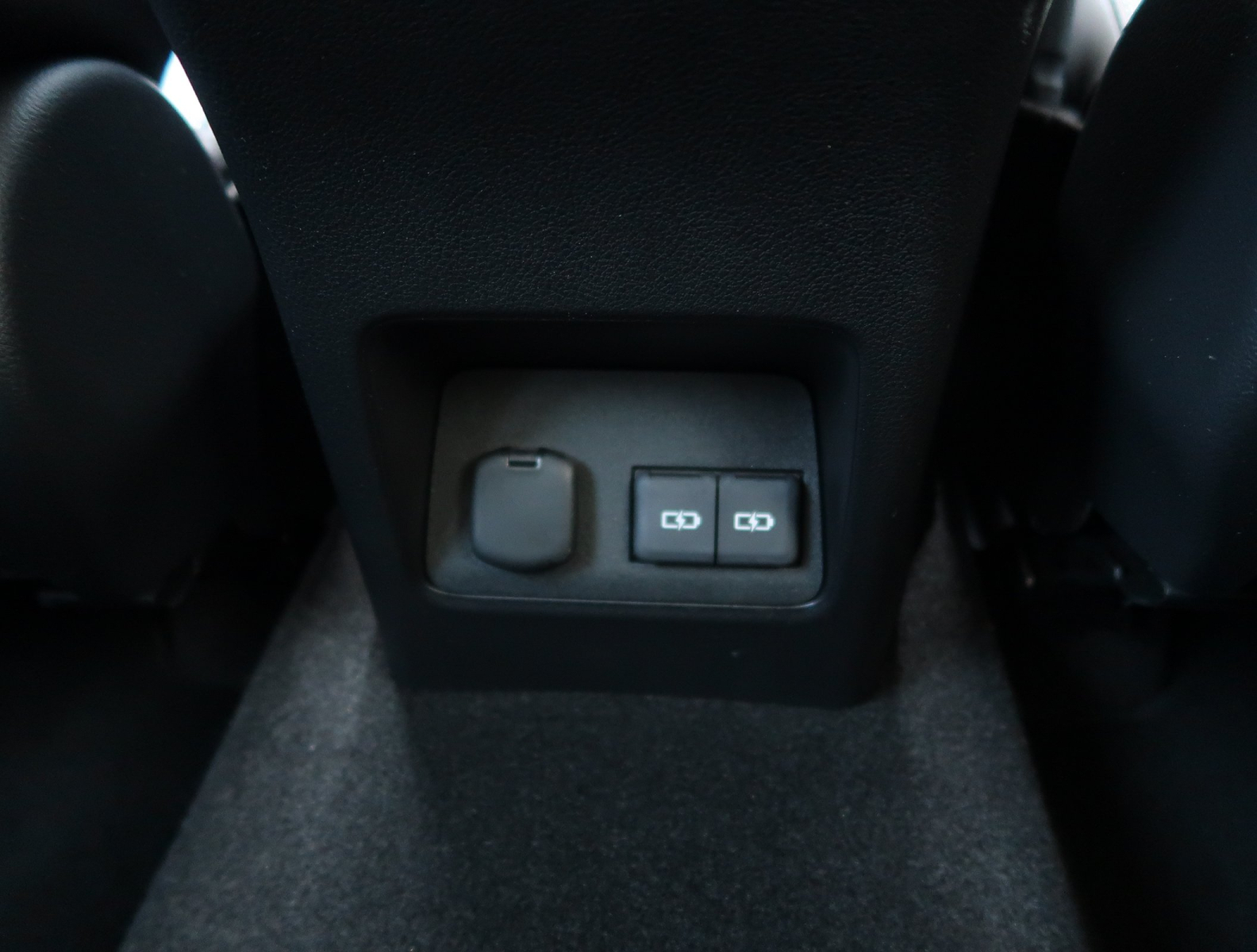 Lexus NX - 2023