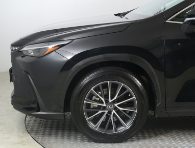 Lexus NX - 2023