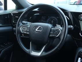 Lexus NX - 2023