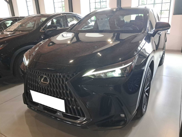 Lexus NX 2023