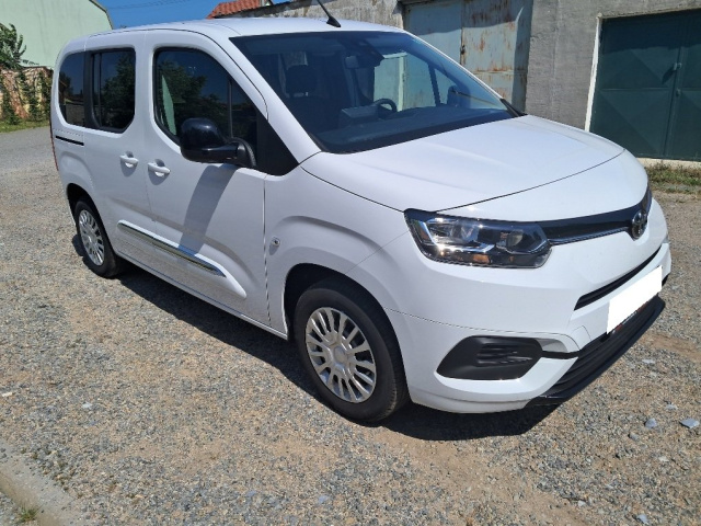 Toyota Proace City Verso 2024