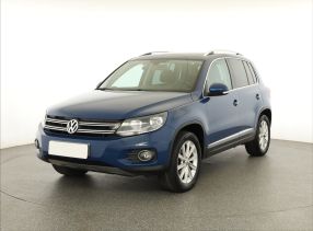 Volkswagen Tiguan - 2012