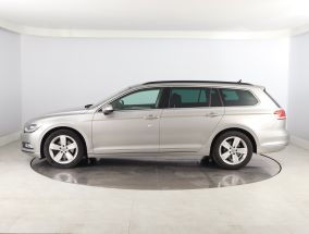 Volkswagen Passat - 2016