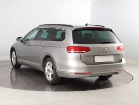 Volkswagen Passat - 2016