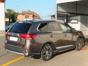 Mitsubishi Outlander - 2015