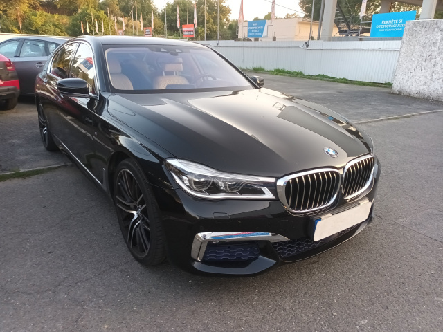 BMW 7 2016