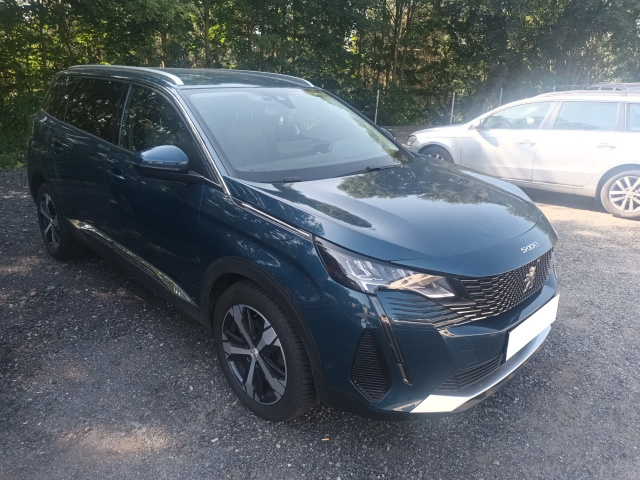 Peugeot 5008 2021