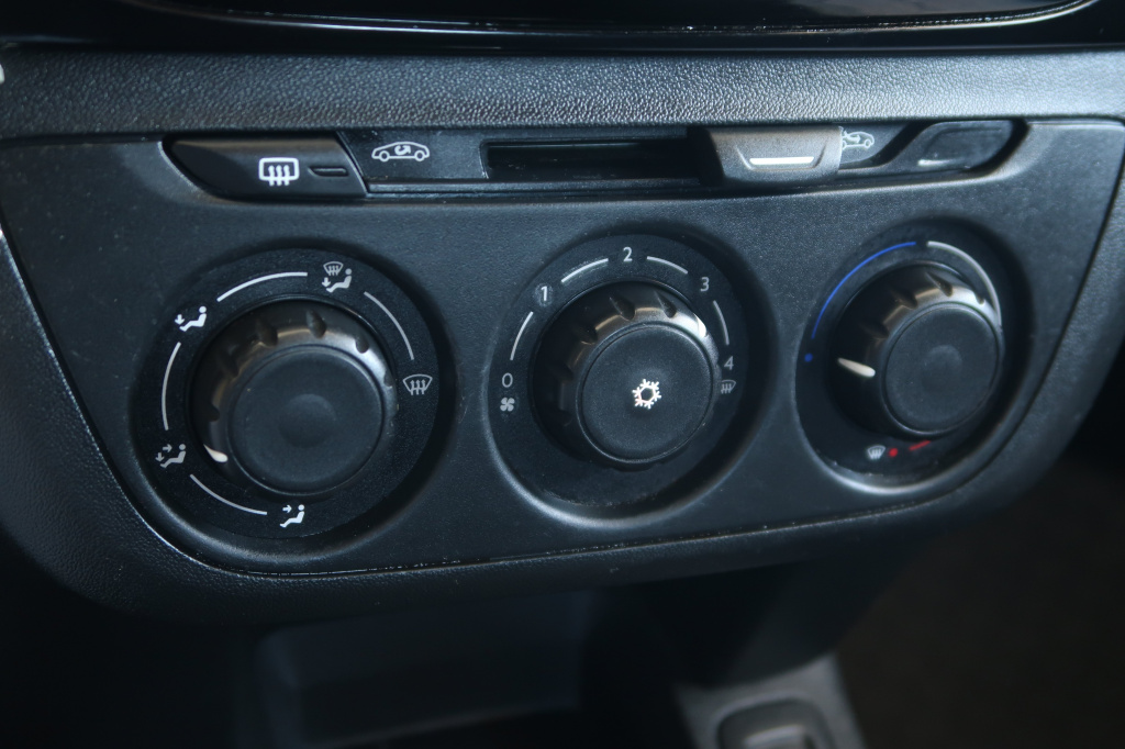 Peugeot 301