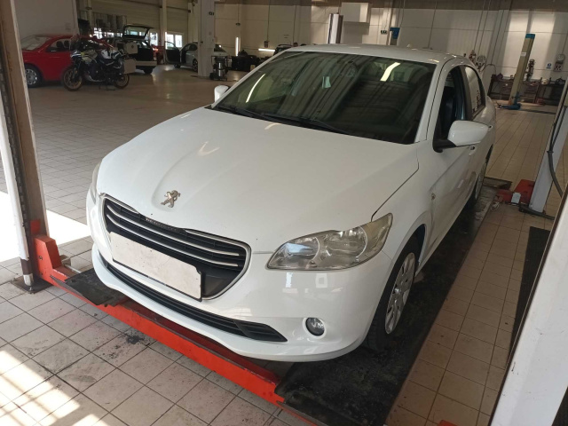 Peugeot 301 2013