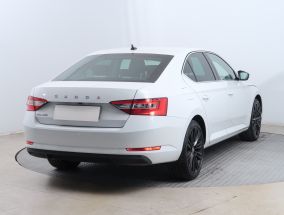 Škoda Superb - 2024