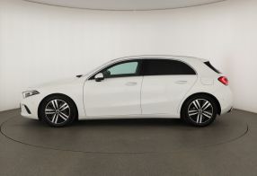 Mercedes-Benz A - 2021