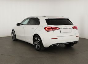Mercedes-Benz A - 2021