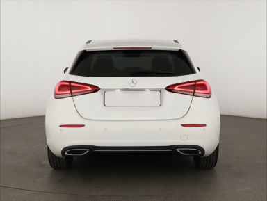 Mercedes-Benz A - 2021