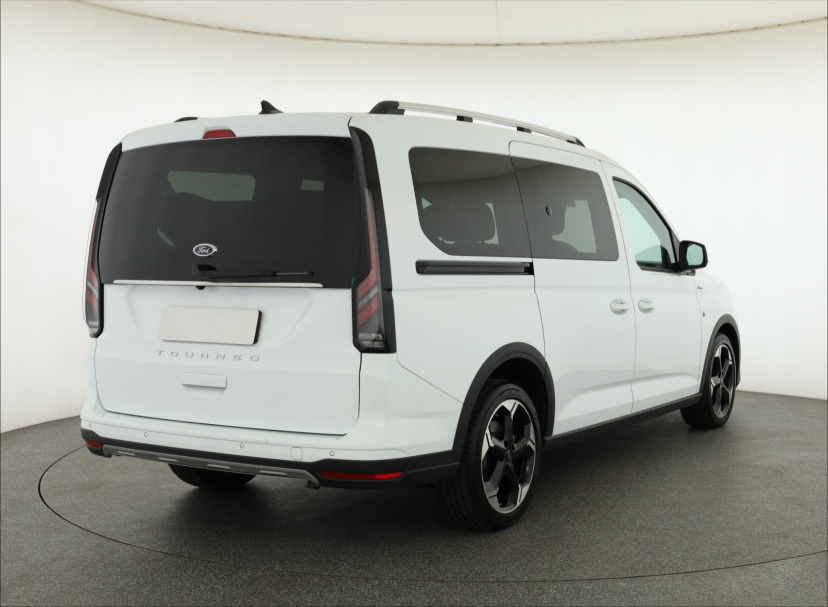 Ford Tourneo Connect, 2025