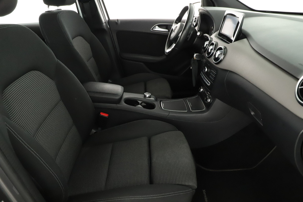 Mercedes-Benz B