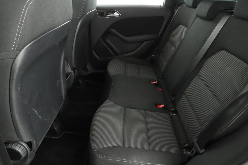 Mercedes-Benz B