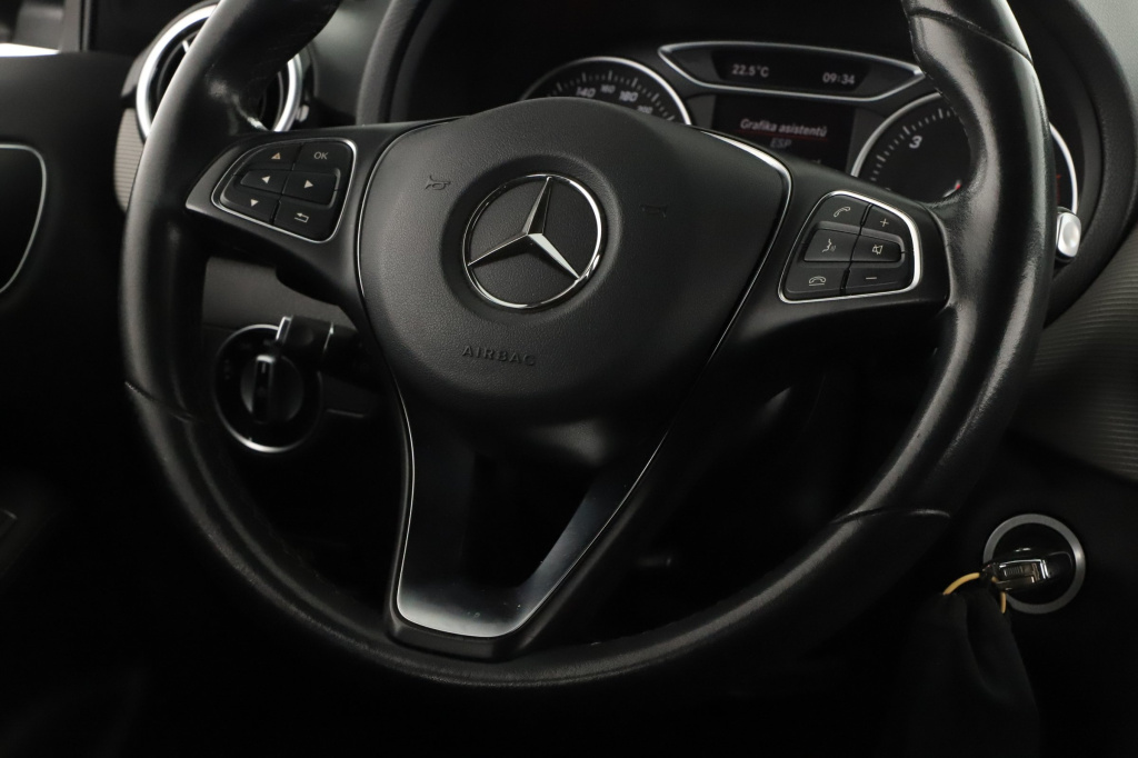 Mercedes-Benz B