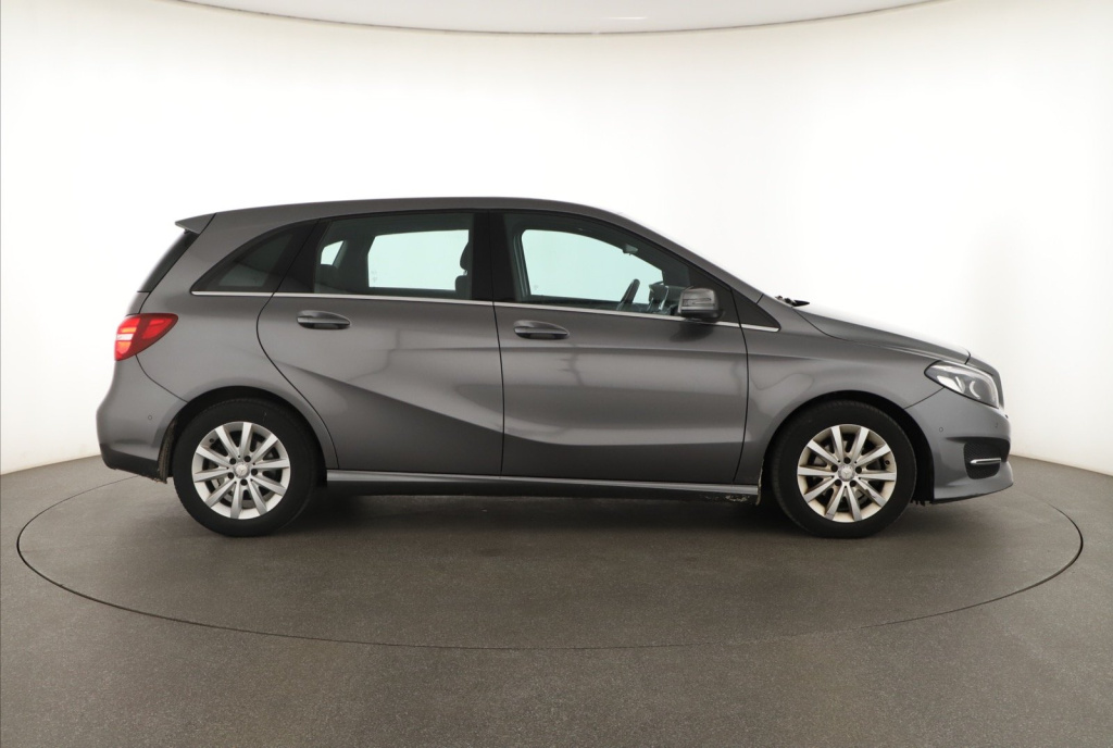Mercedes-Benz B
