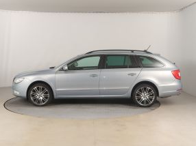 Skoda Superb - 2012