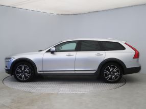 Volvo V90 Cross Country - 2018