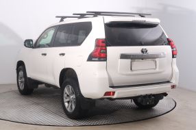 Toyota Land Cruiser - 2018