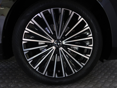 Volkswagen Passat - 2024