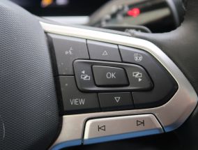 Volkswagen Passat - 2024