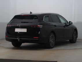 Volkswagen Passat - 2024