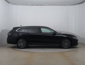 Volkswagen Passat - 2024