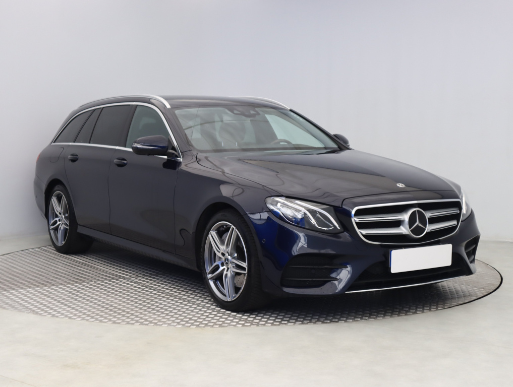 Mercedes-Benz E