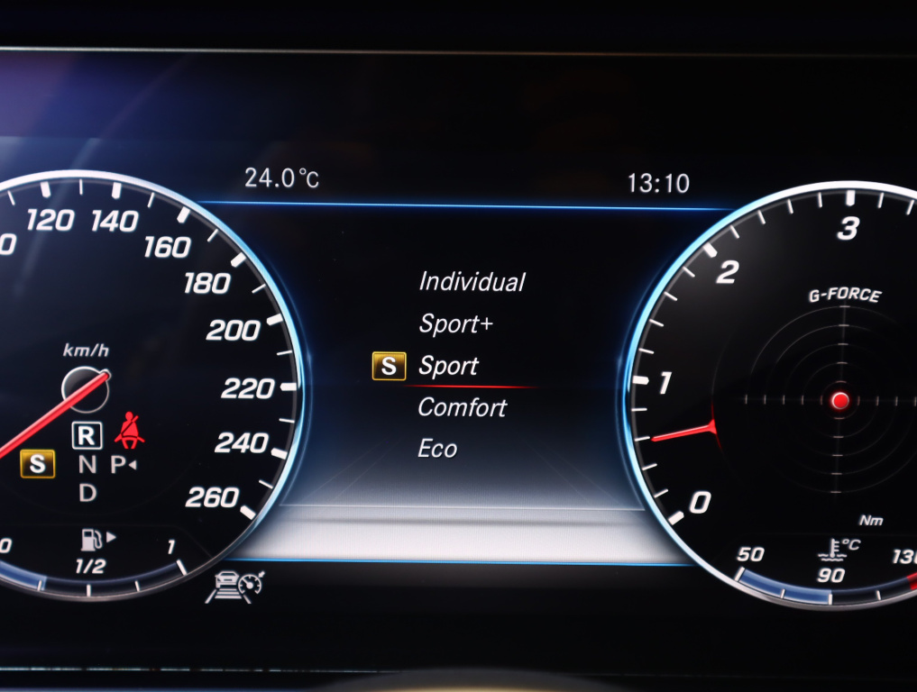 Mercedes-Benz E