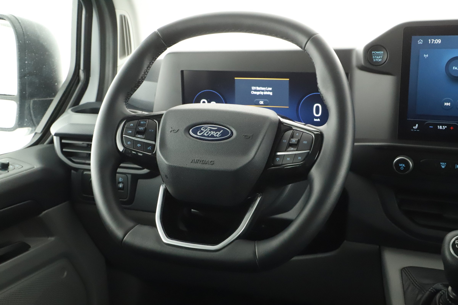 Ford Transit Custom - 2025