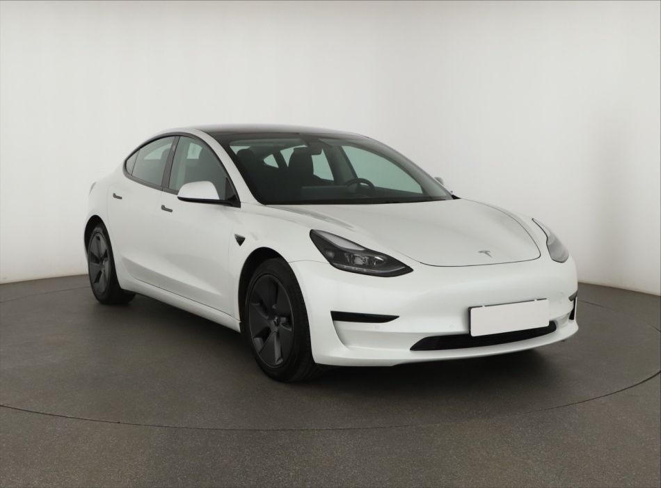 Tesla Model 3 - 2021