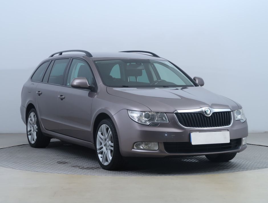 Skoda Superb - 2012