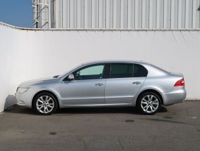 Skoda Superb - 2012