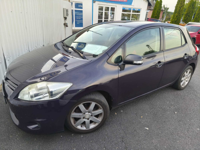 Toyota Auris 2010
