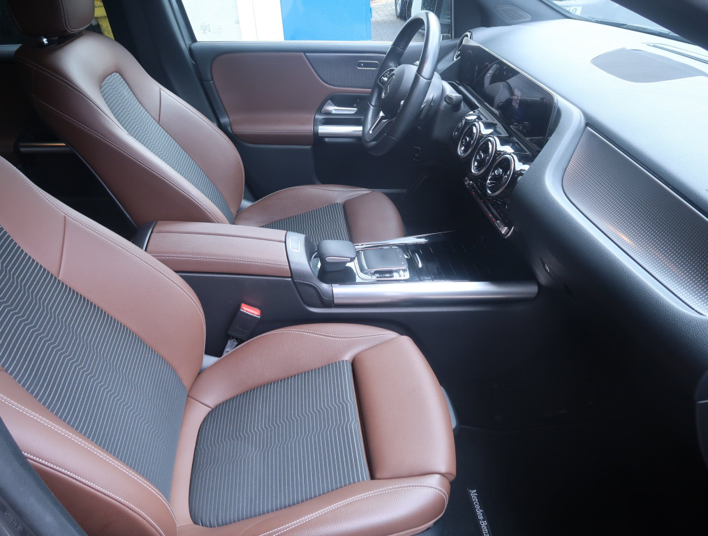 Mercedes-Benz B