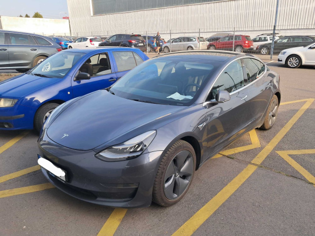 Tesla Model 3 2019