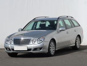Mercedes-Benz E - 2007