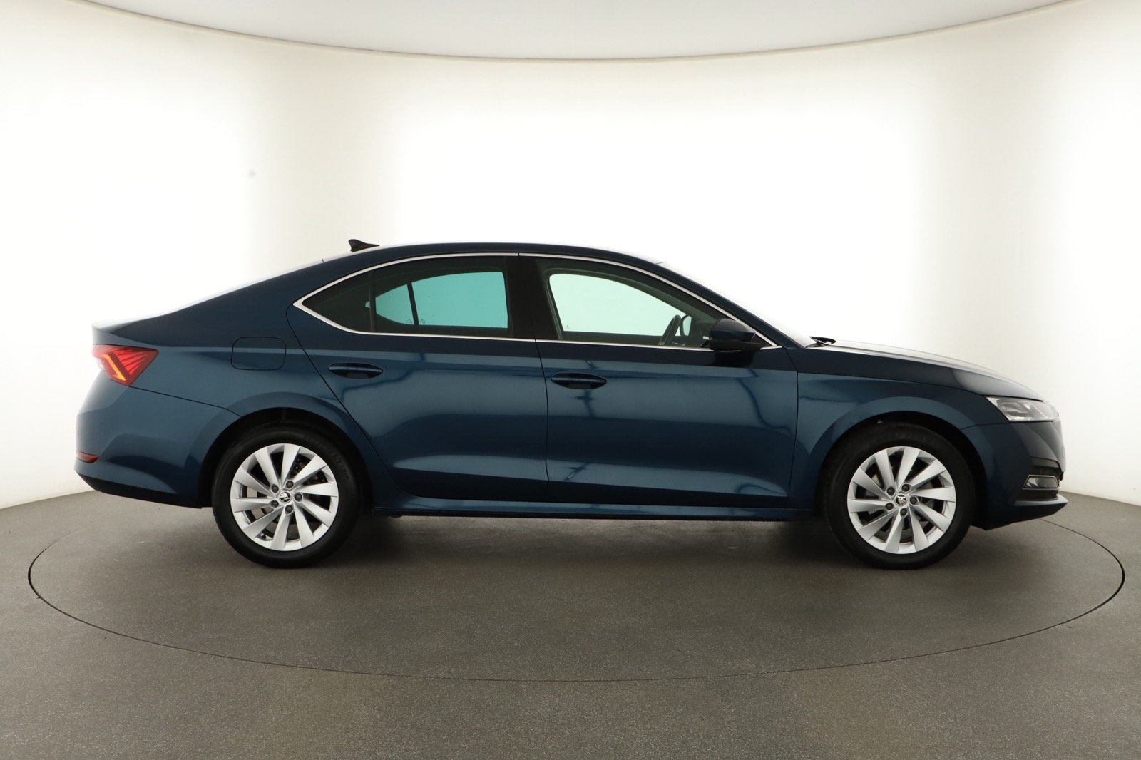 Škoda Octavia - 2023