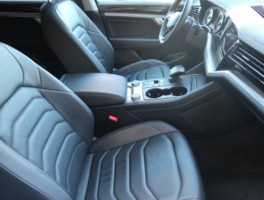 Volkswagen Touareg - 2021